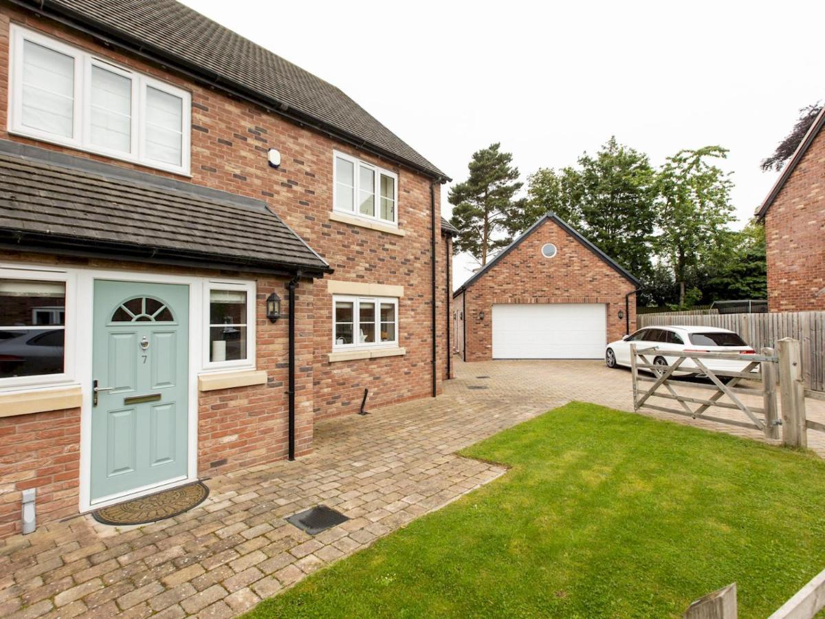 Pass The Keys Superb Space In The Idyllic Village Of Loppington Shrewsbury Esterno foto